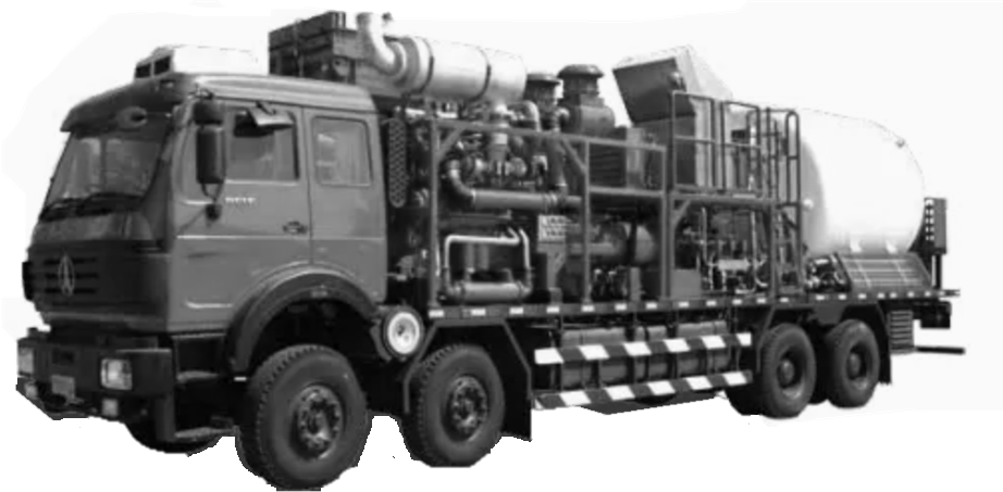 Nitrogen pumping unit: tank, cryogenic triplex pump, heat exchanger